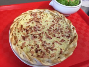 Tarte flambée à la Vue des Alpes